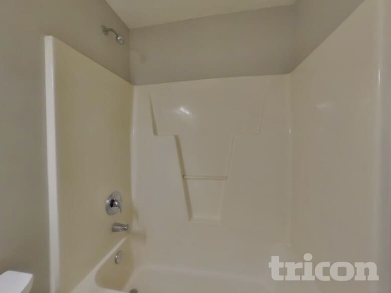 Building Photo - 3428 Nevin Brook Rd