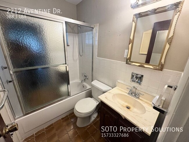 Building Photo - 2212 Aventine Dr