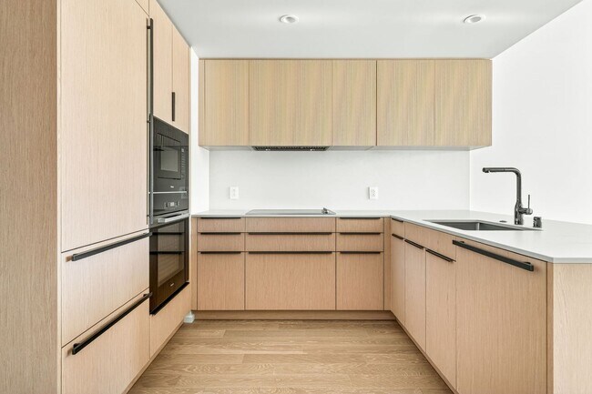 Building Photo - The Park Ward Village #2307
