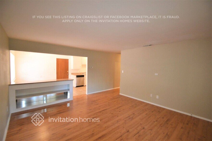 Building Photo - 232 Schuerle St