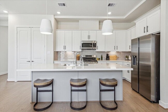 Building Photo - 1508 Colonial Gorge Dr