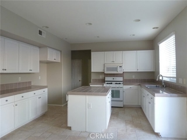 Building Photo - 23676 Spring Oak Pl