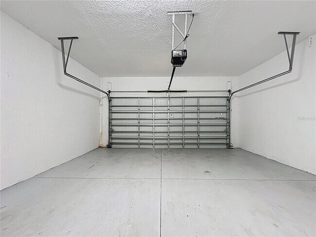 Building Photo - 1249 Royal St. George Blvd