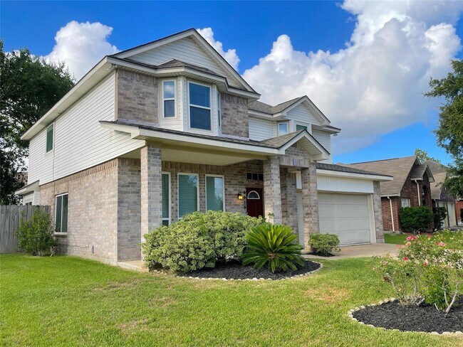Building Photo - 8919 Diamond Lake Ln