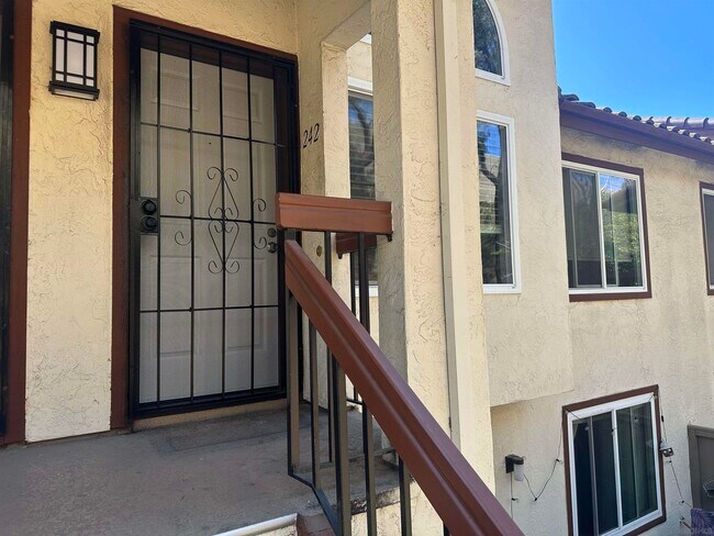 Building Photo - 4050 Rosenda Ct