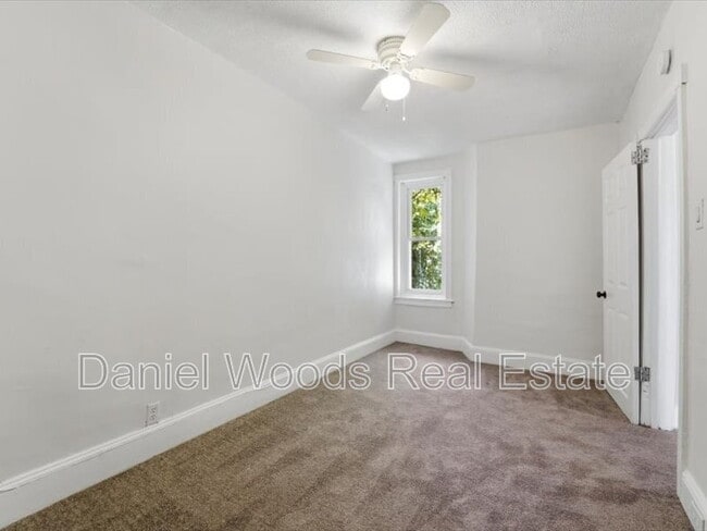 Building Photo - 5538 Walton Ave