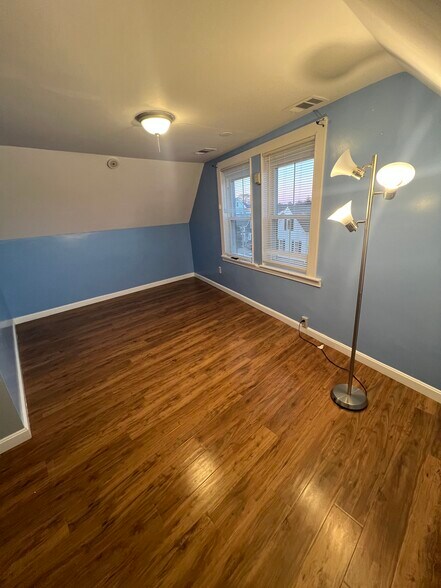 Building Photo - 52 Essex St