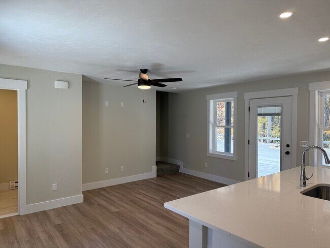 Building Photo - 480 Wareham St