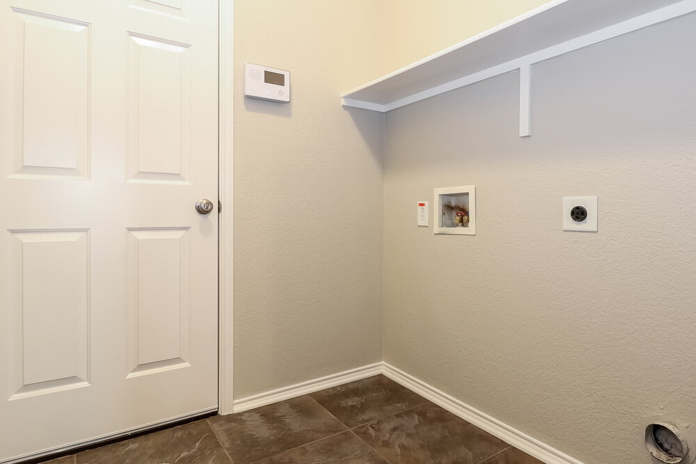 Building Photo - 8024 Sartain Dr