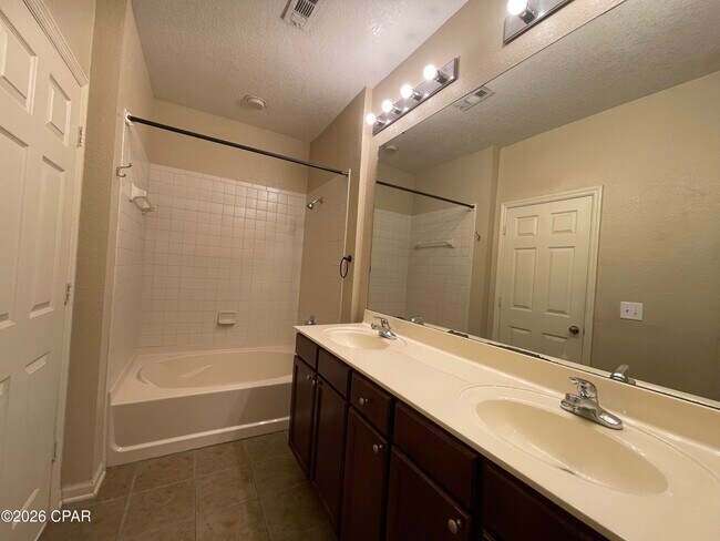 Building Photo - 806 Baldwin Rowe Cir