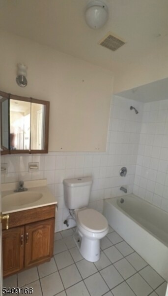 Building Photo - 620 1st Ave