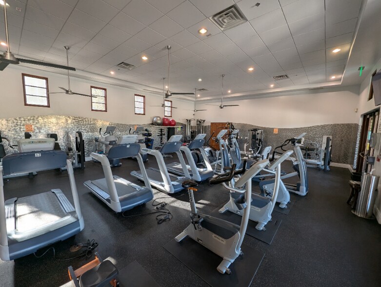 Building Photo - 2702 Escala Cir