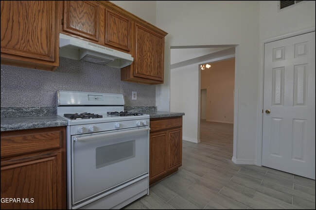 Building Photo - 129 Torrey Pines Dr