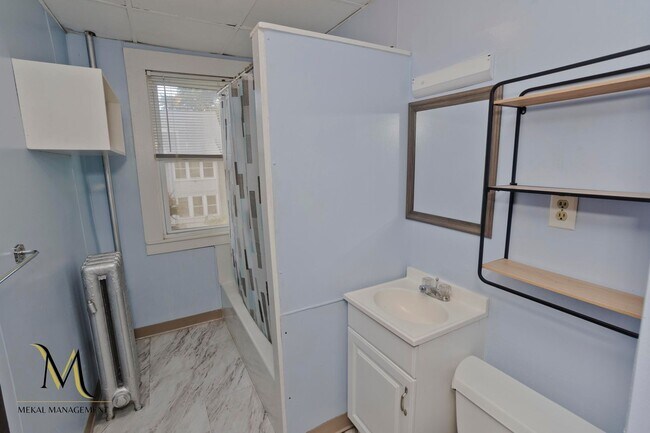 Building Photo - 43 Elmdale St