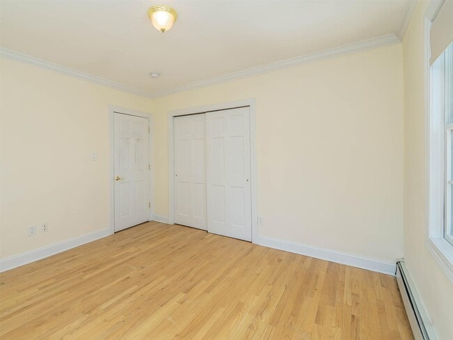 Building Photo - 30 Edgewood Rd