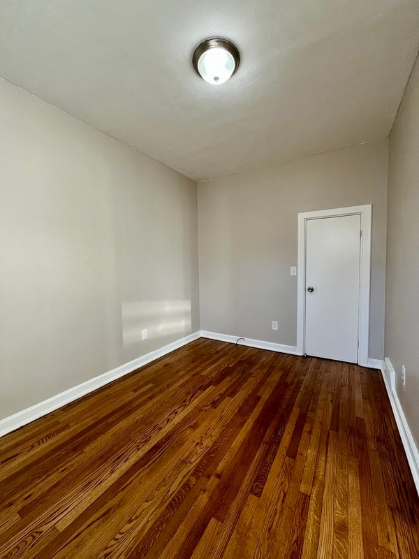 Building Photo - 216 Poplar St