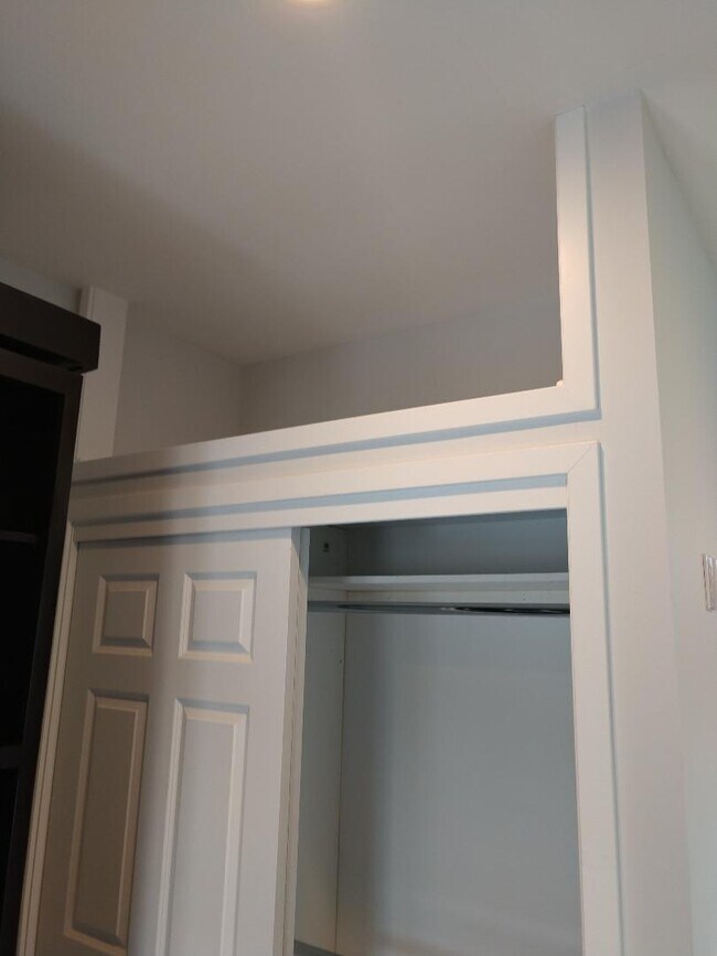 Closet storage space - 3534 Wesley St