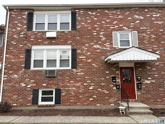 Building Photo - 53 Hiltbrand Rd