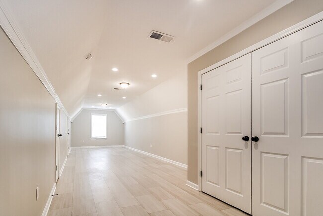 Building Photo - 4298 Arabella Dr