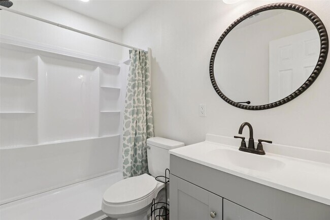 Building Photo - 1087 Schubert Ln