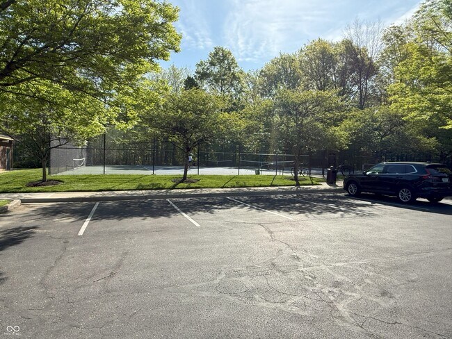 Building Photo - 12880 University,Unit 3b Crescent