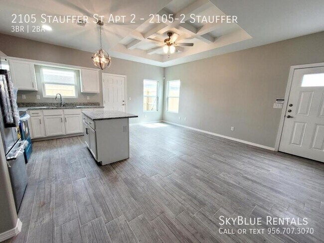 Building Photo - 2105 Stauffers St