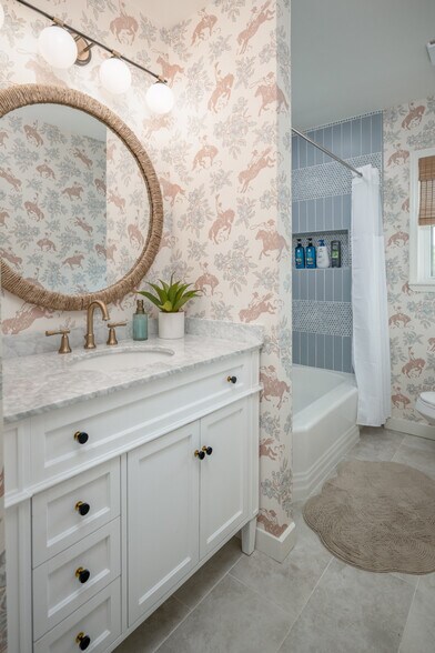 Building Photo - 308 Dunn St