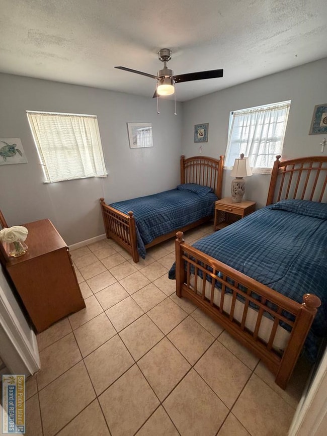 Building Photo - 121 E Madison St