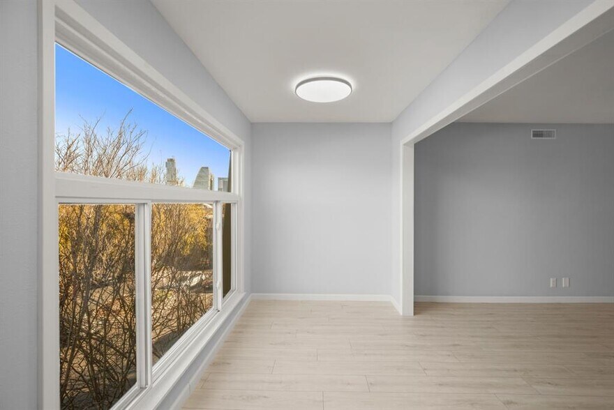 Building Photo - 620 S 1st St