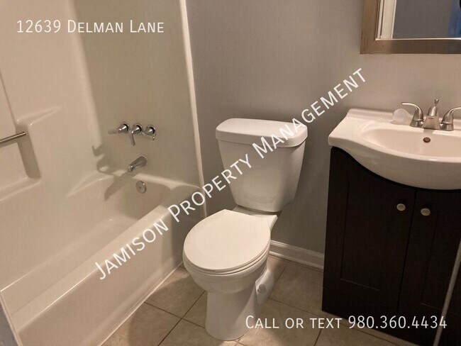 Building Photo - 12639 Delman Ln