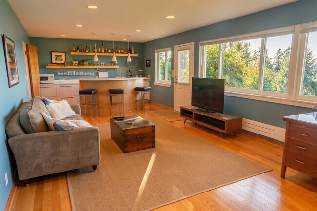 Building Photo - 3bd/1.5ba Burien House