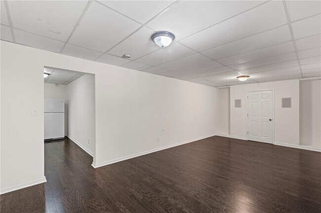Building Photo - 130 Sable Pointe Dr