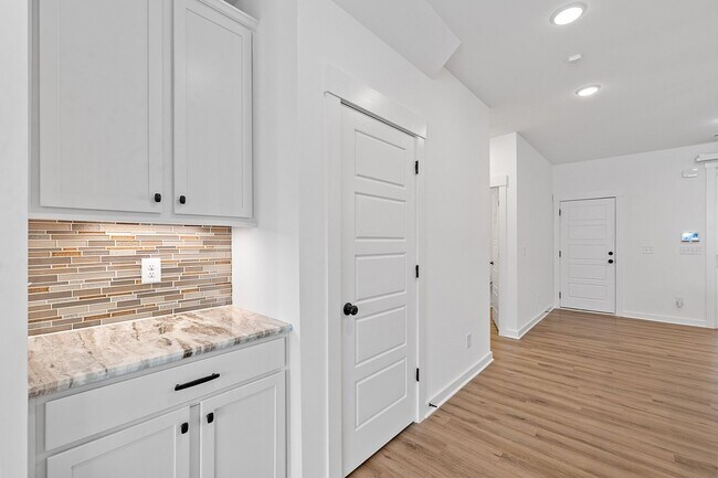 Building Photo - 3 Bedroom Townhome with Rooftop Terrace in Downtown Wake Forest!