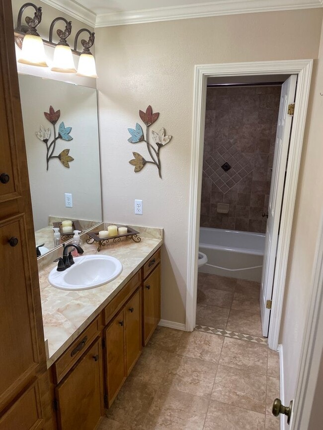 Building Photo - Beautiful 3 Bedroom Shreveport Home