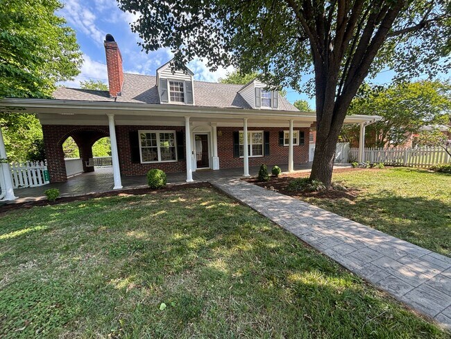 Building Photo - 3479 Overbrook Dr