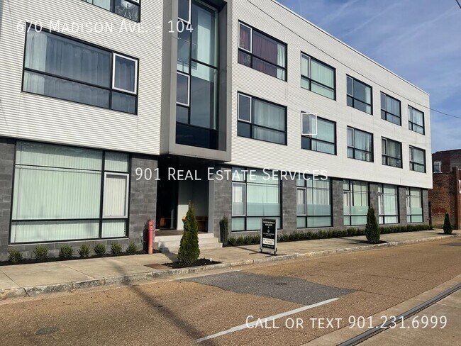 Building Photo - 670 Madison Ave