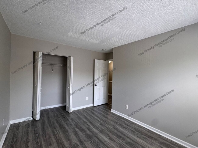 Building Photo - 424 Alero Rd