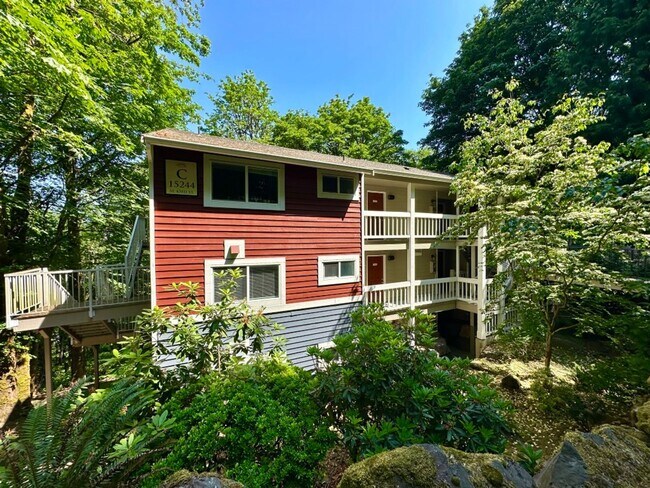 Building Photo - 2Bd/2Ba Bellevue Condo