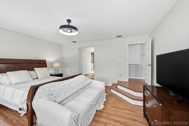 Building Photo - 15073 Oak Chase Ct