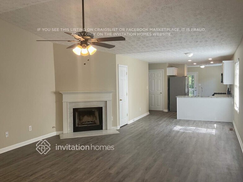 Building Photo - 5245 Hillcrest Glenn Dr