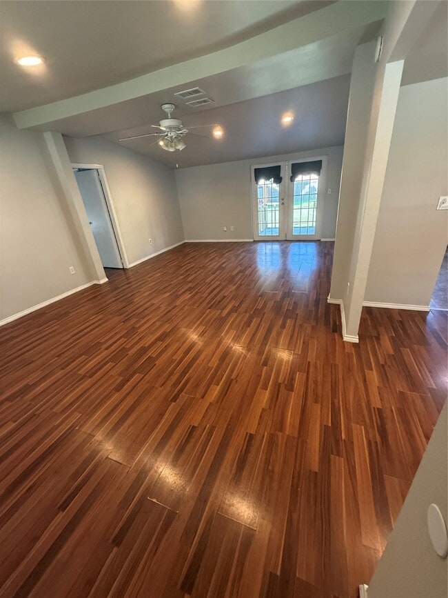 Building Photo - 19203 Bushwood Dr