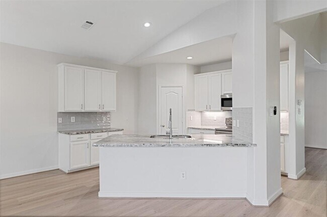 Building Photo - 16407 Azimuth Dr