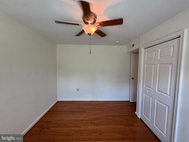 Building Photo - 6500 Boulevard View