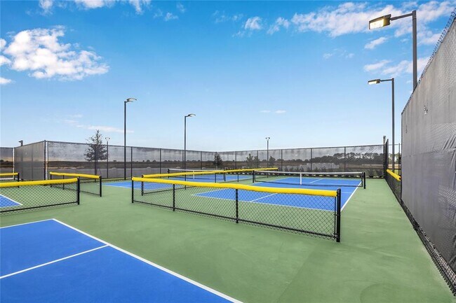 Building Photo - 4621 ORCHARD VIEW Aly