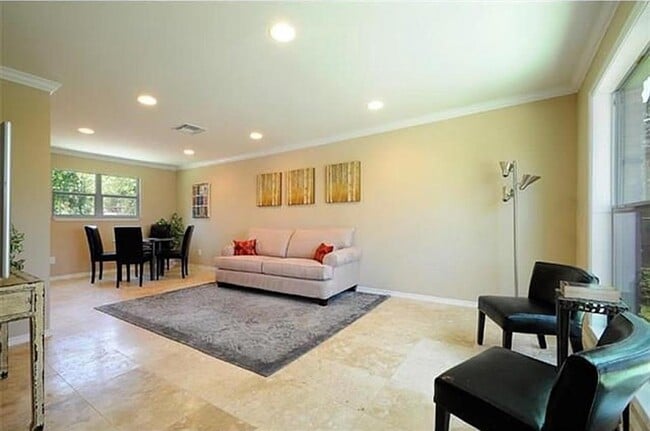 Building Photo - 6812 Syracuse Cove