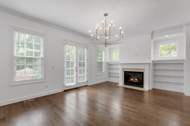 Building Photo - 1260 Lullwater Park Cir