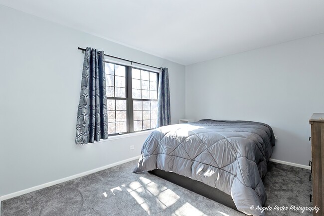 Building Photo - 638 Dordan Ct