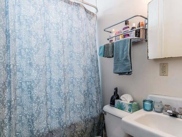 Building Photo - 1432 Williamson St