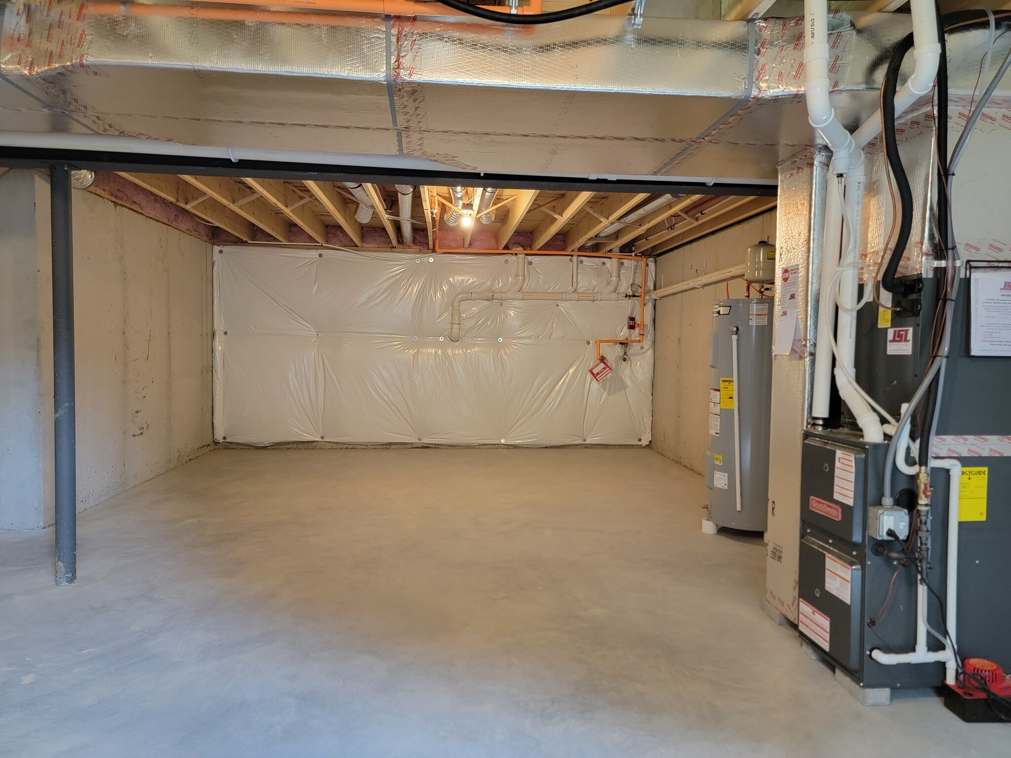 Building Photo - 140 Robert Cir