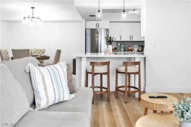 Building Photo - 3930 University Center Dr